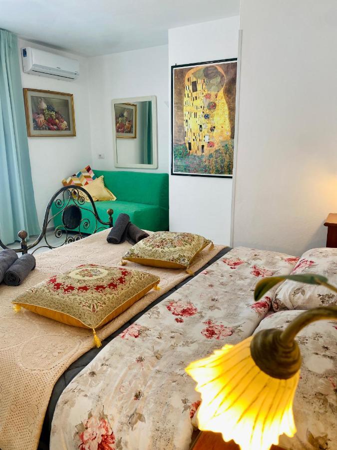 Hotel Casa Luba Lucca Esterno foto